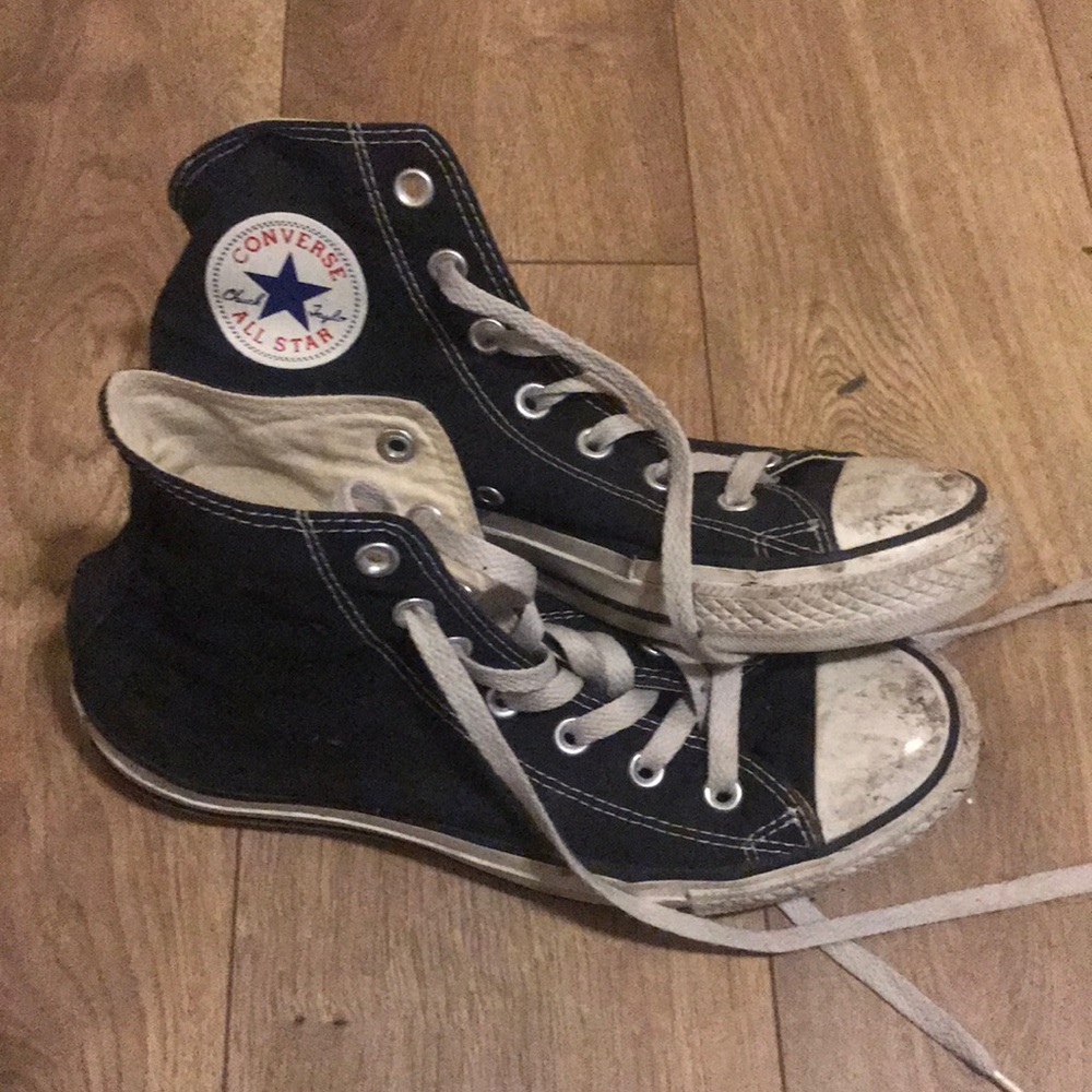 Black Hi-Top Converse